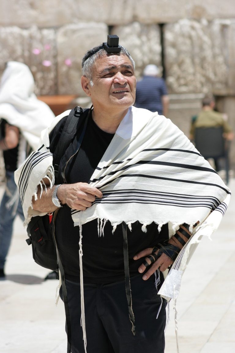 oude man met tallit